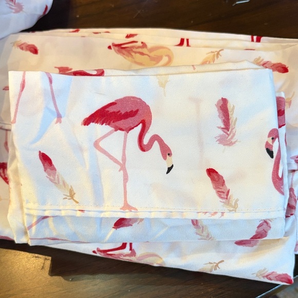 🦩Spirit Linen Home Flamingoes & Feathers Soft Microfiber Twin Sheets Set